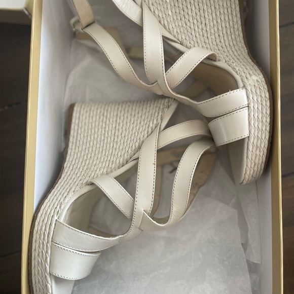 Michael Kors espadrille sandal - Picture 8 of 8